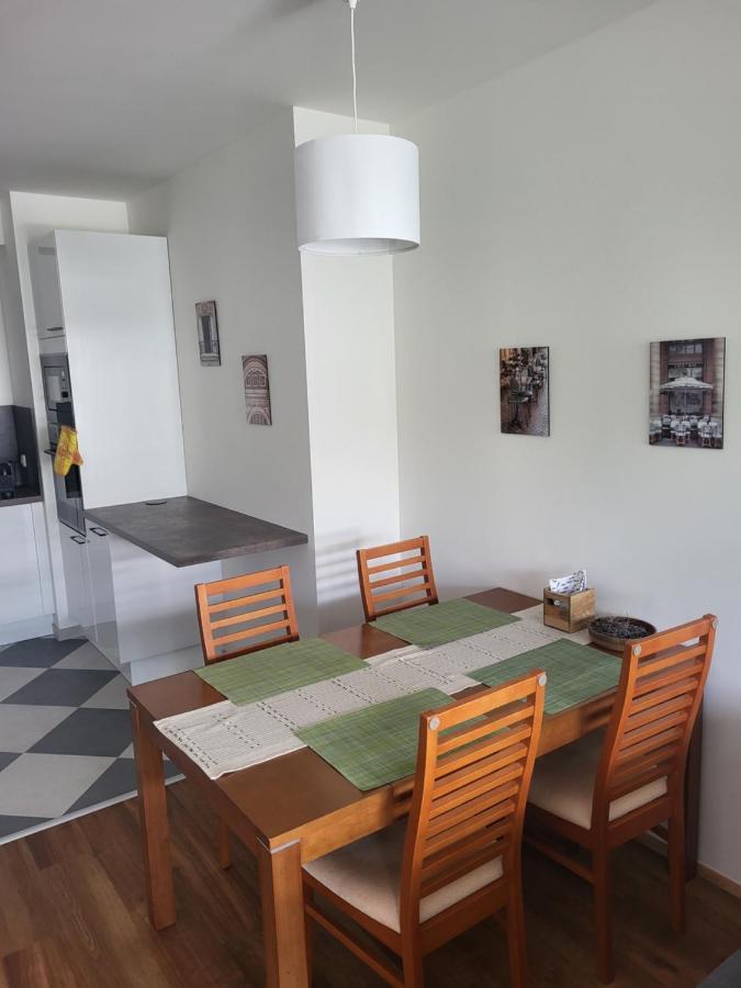 New Apartment In Karlin, Praha 8, Close To Center Praga Exterior foto