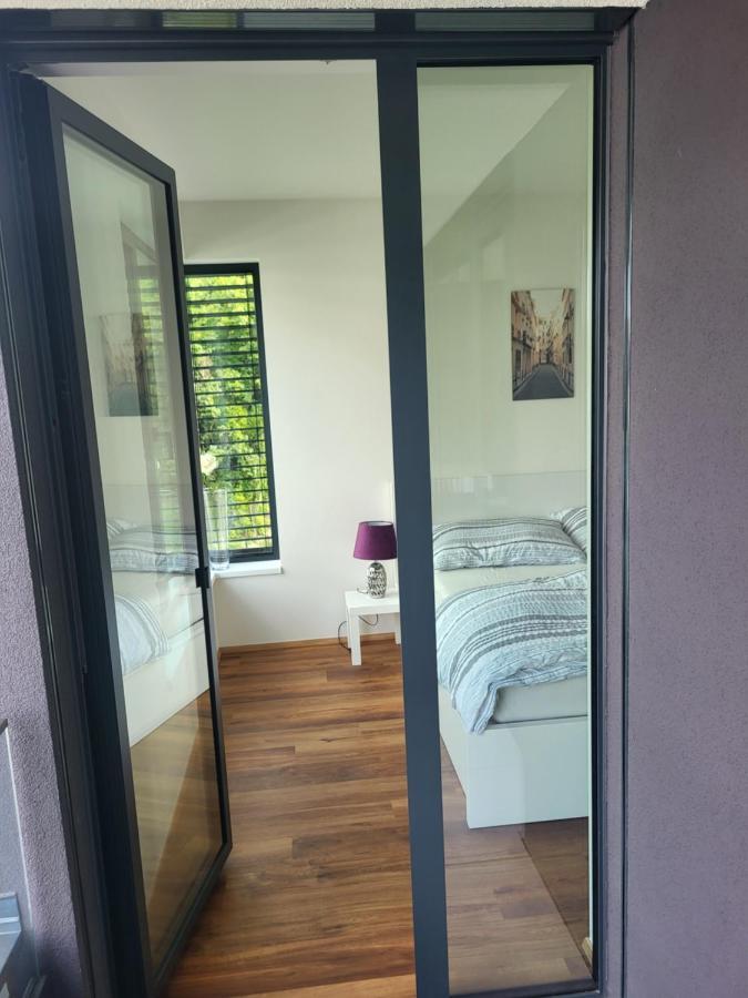 New Apartment In Karlin, Praha 8, Close To Center Praga Exterior foto